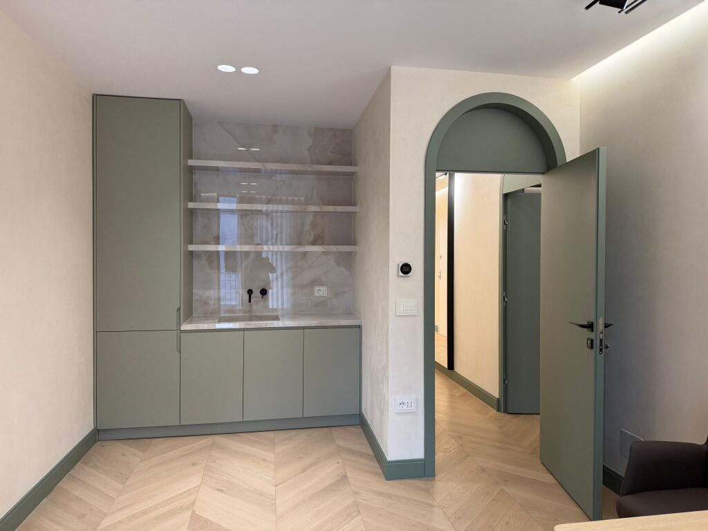 Jepet ambient per qira  Altana Residence