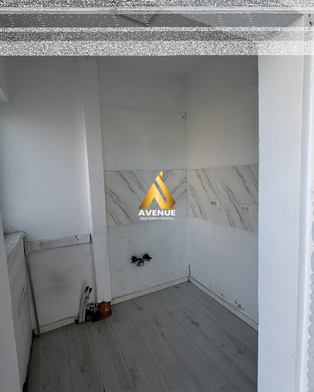 AMBIENTE COMMERCIALE DI LUSSO IN VENDITA – 21 DICEMBRE, TIRANA