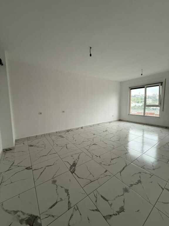 Appartamento in affitto 2+1+parcheggio