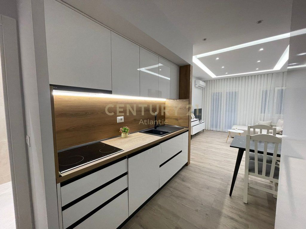 SHITET APARTAMENT 1+1 NE PLAZH HEKURUDHA, DURRES!