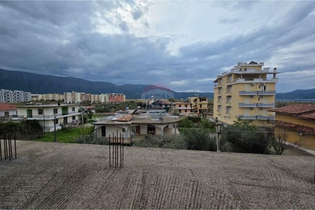 Shtepi private ne shitje , Orikum