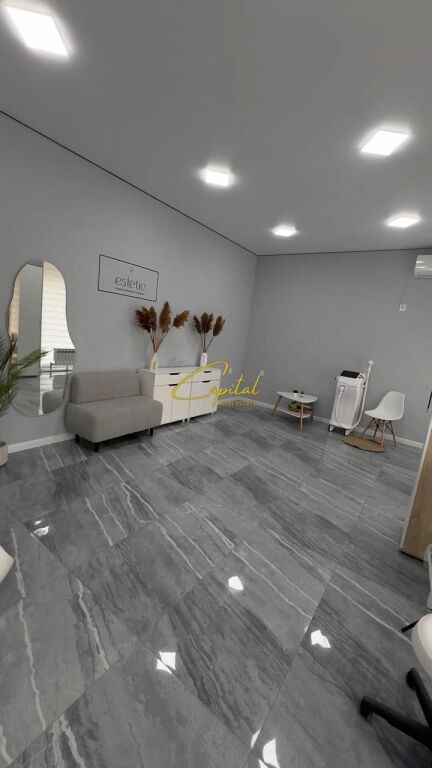 SHITET DYQAN 100 M2 YZBERISHT 22.000.000 LEKE