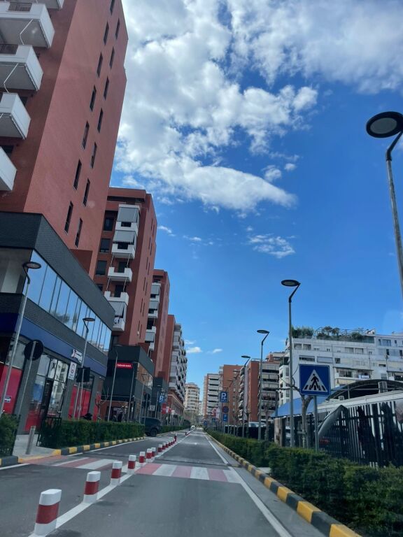 Apartament 2+1+2 shitje tek Kompleksi Delijorgji