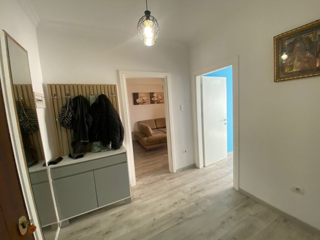 Apartament 2+1 per qira ne Astir !