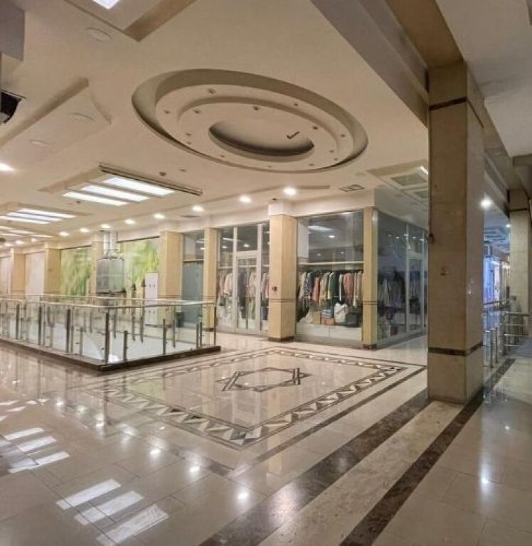 Unità commerciale in vendita – posizione strategica