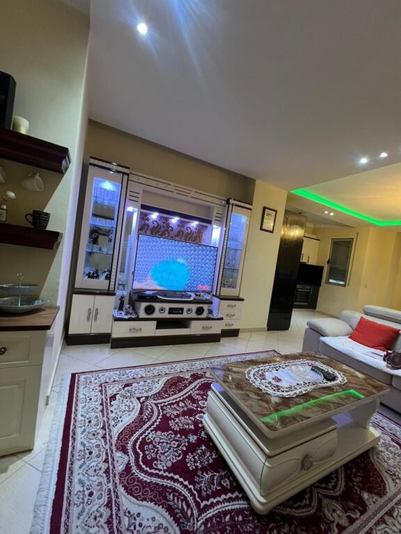 🏡✨ Appartamento in affitto – Fresk, vicino al Market Xhangolli