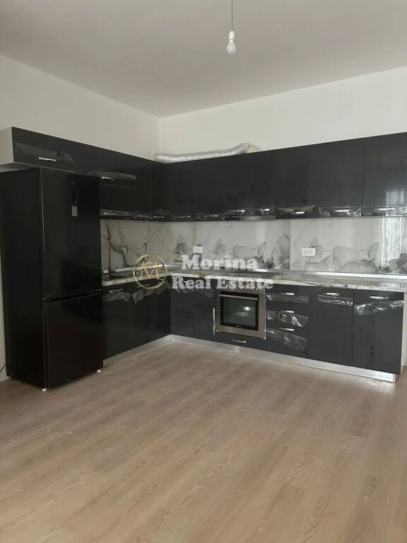 Affitto | Appartamento 2 + 1 +2| Via 5 Maji | 500 €/mese