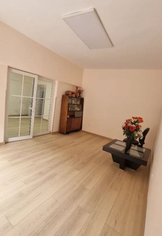 Rent | Business Premises | Mine Peza | 850 €/month