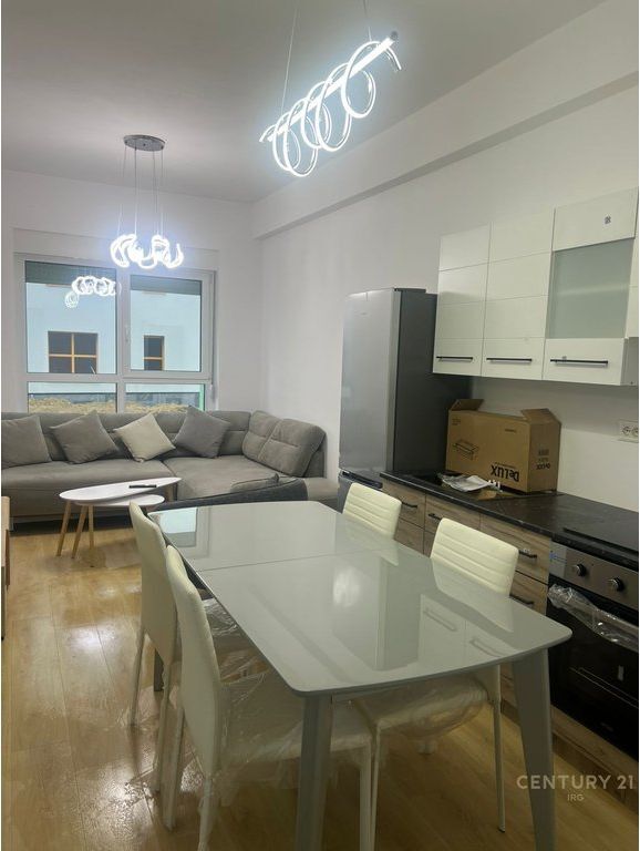 Apartament 1+1 në kompleksin Mangalem!