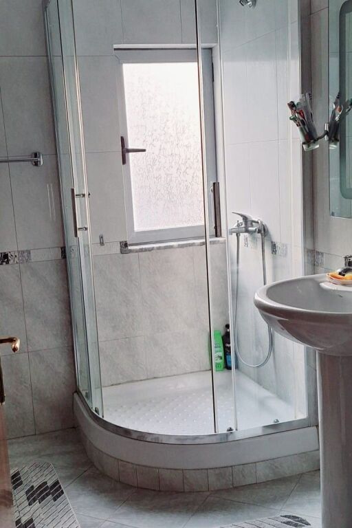 Vendesi in vendita 1+1 ad Astir