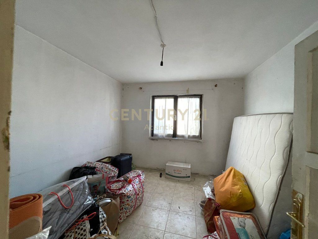 Apartament 1+1 per shitje ne Lagjia 16, Durres!
