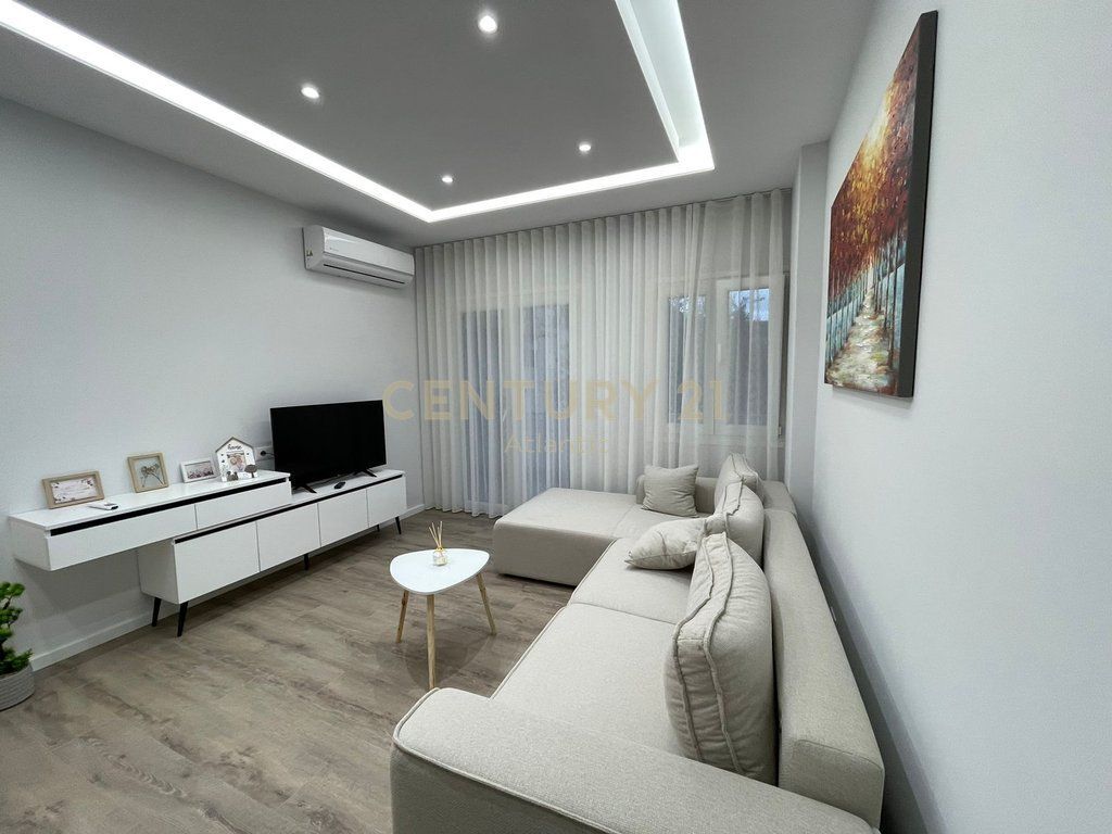 SHITET APARTAMENT 1+1 NE PLAZH HEKURUDHA, DURRES!