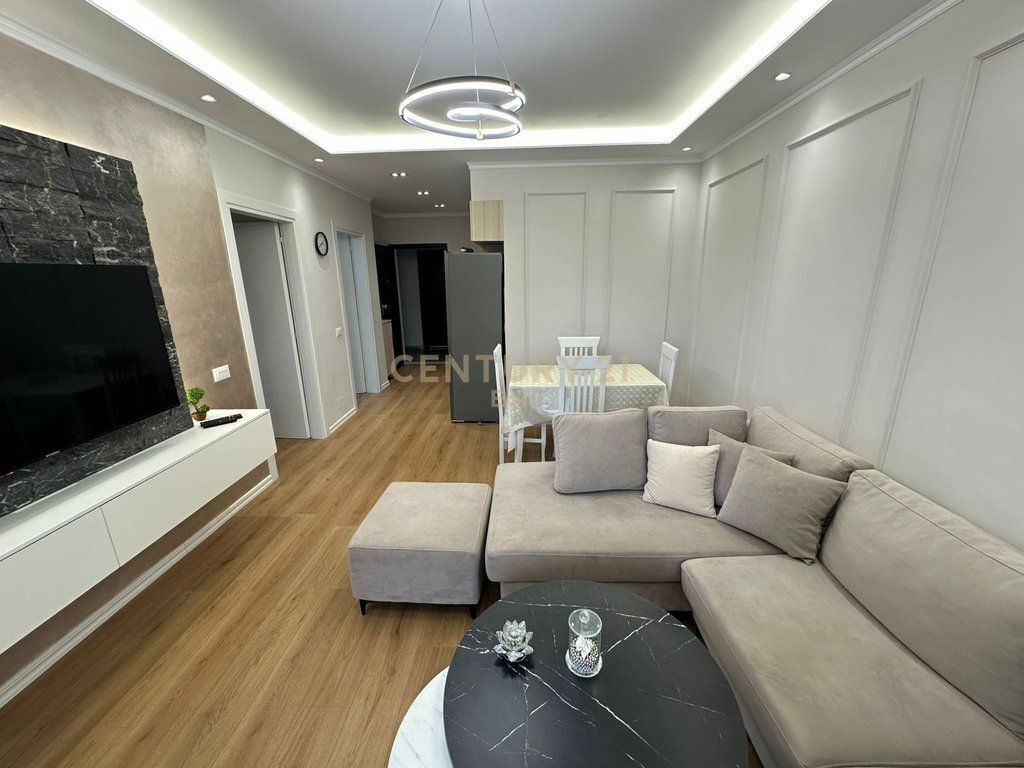 JEPET ME QIRA APARTAMENT 1+1 NE TEK SHKEMBI KAVAJES, DURRES !