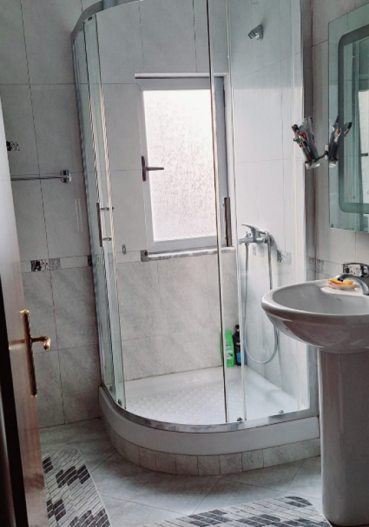 🏡 Shitet Apartament 1+1 – Astir