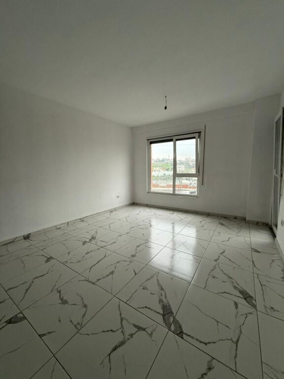 Appartamento in affitto 2+1+parcheggio