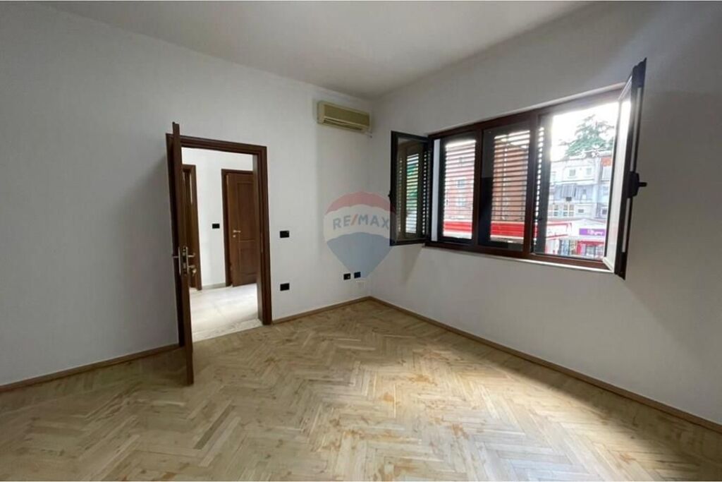 Office - For Rent - Blloku, Tirana