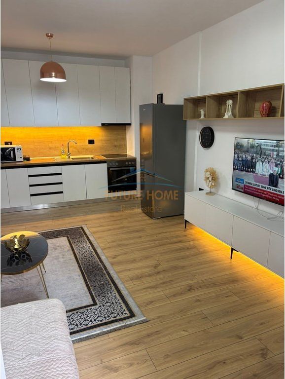 Qera,Apartament 2+1,21 Dhjetori !