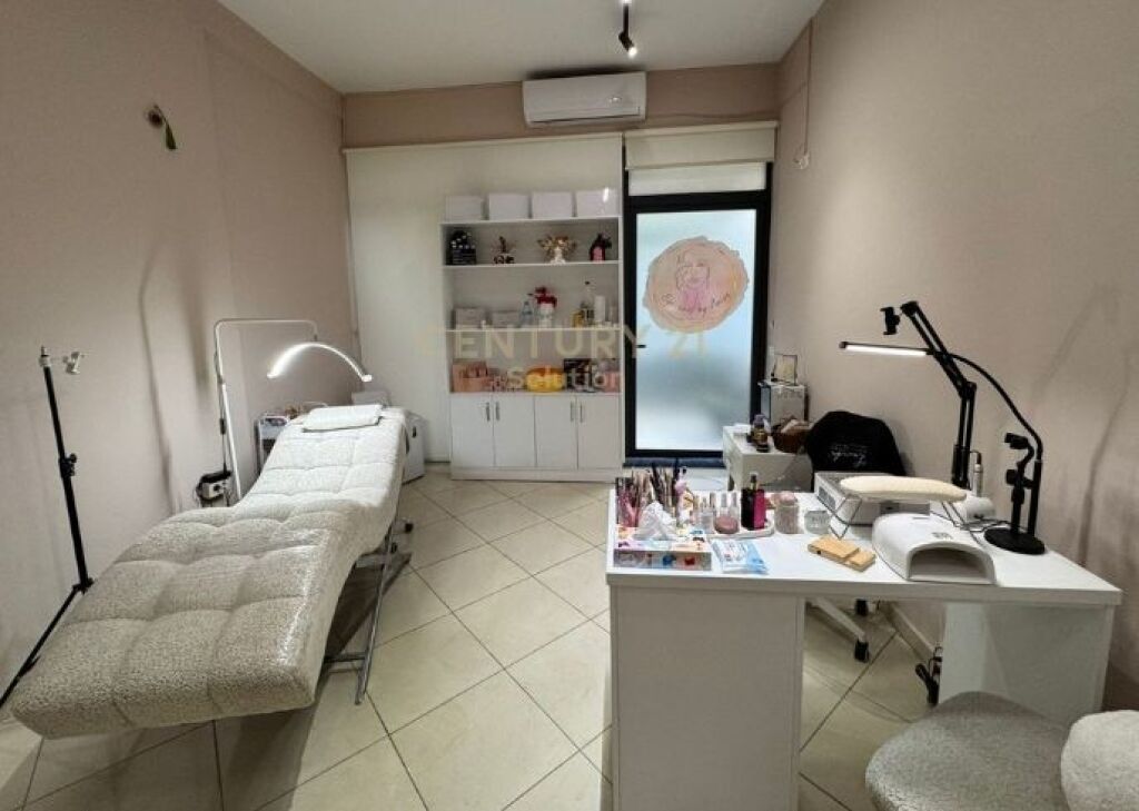 Shitet biznes estetike – vend strategjik me frekuentim të lartë