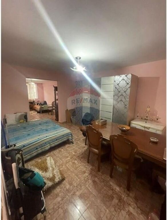 Apartament - Për Shitje - Rruga Irfan Tomini, Tiranë