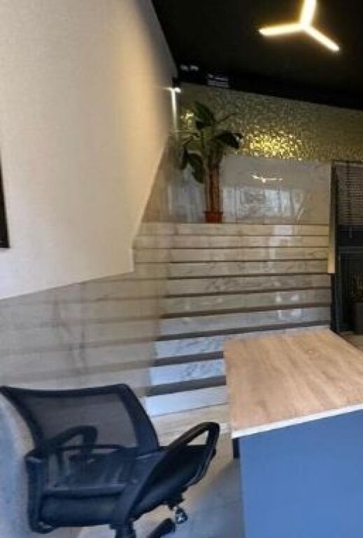 Apartament 1+1 me qera – 2 ballkone dhe pamje e hapur