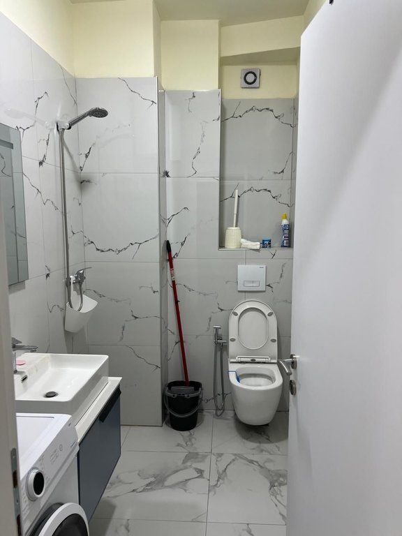 RRUGA RIZA CEROVA, SHESIM APARTAMENT 1+1+POST PARKIMI