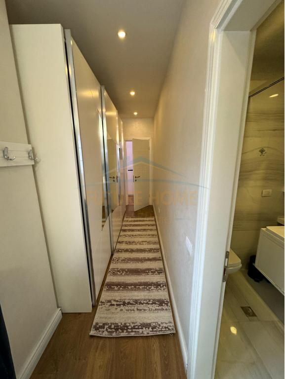 Shitet, Apartament 3+1+2 Poste Parkimi, Fresk