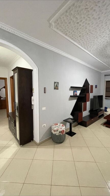 Apartament 2+1 per qira ne Astir !