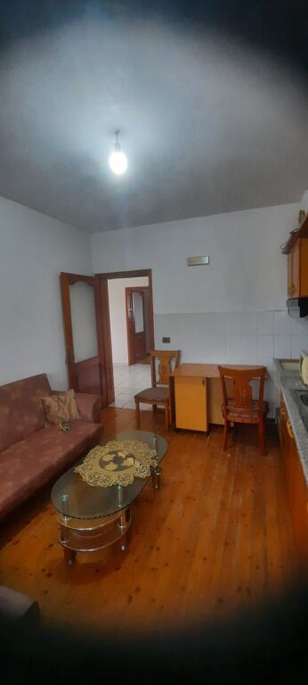 Shitet Shtëpi Private në Rrashbull