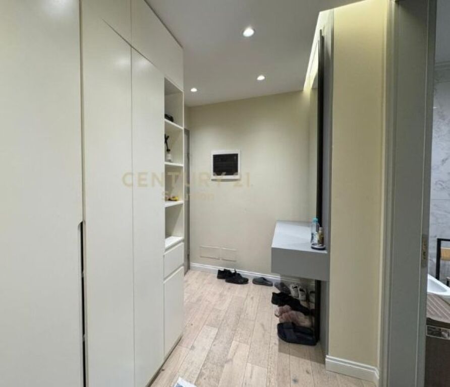 Apartament 2+1+2 për shitje