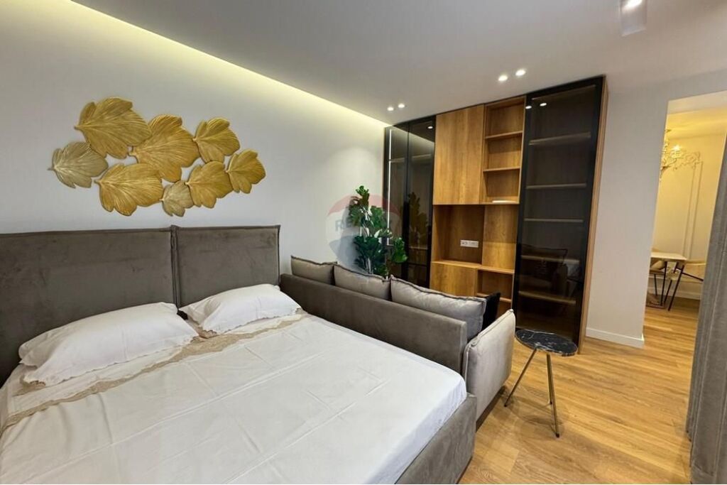 Super Studio / apartament luksoz per shitje tek Stadiumi "Dinamo"!