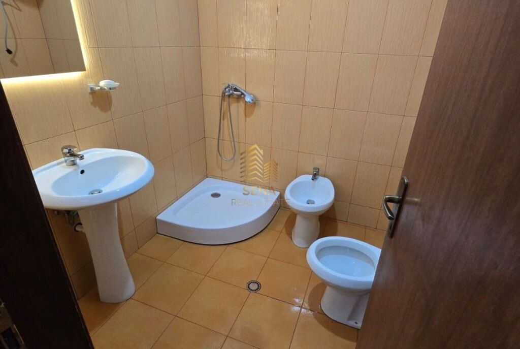Qira, Apartament, 2+1+blk, Pallatet e Verdha – Kthesa e Kamzes, 45.000 Leke/Muaj