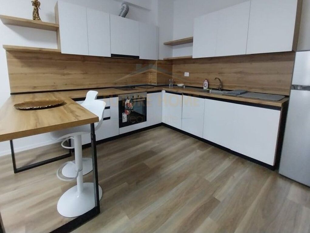 Affitto, Appartamento 1+1, Via Dritan Hoxha, Tirana.