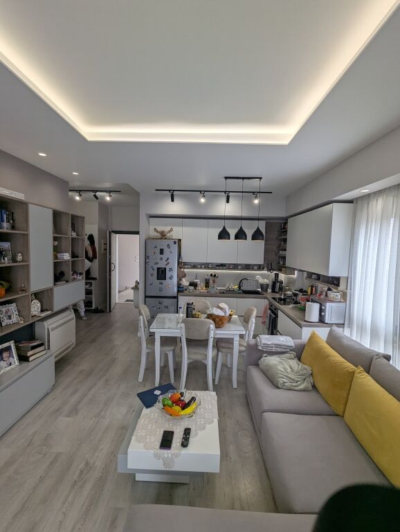 Shitet apartament 2+1+2+🅿️ ne Don Bosco,te Rruga Egnatia!