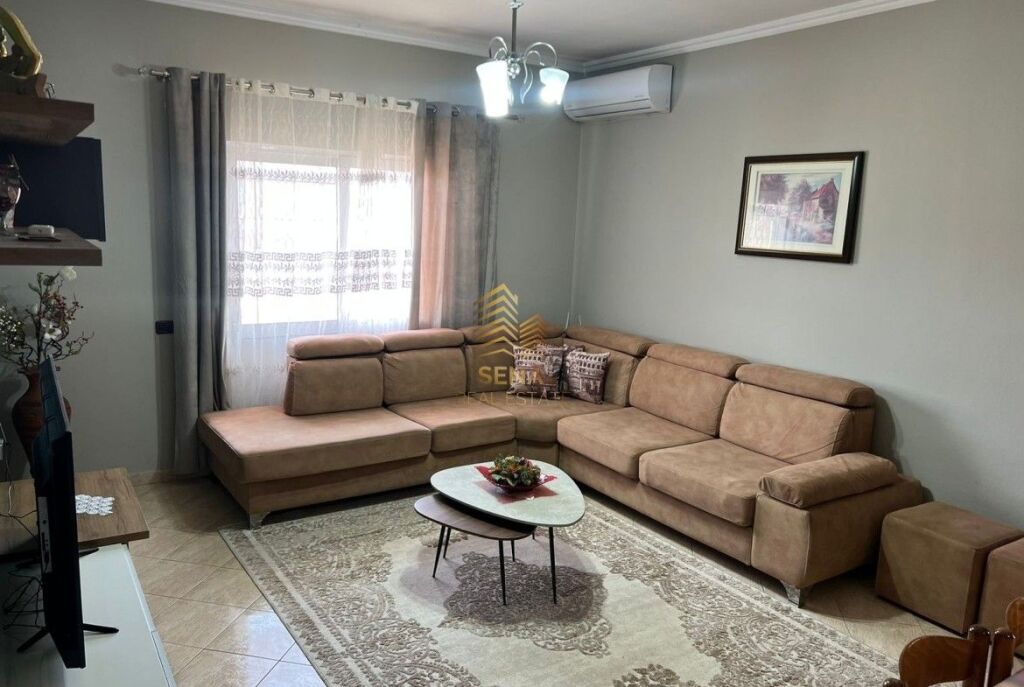 Affitto, Ingresso Privato, 2+1+balcone+Posto Auto, Yzberisht, 450 Euro/Mese