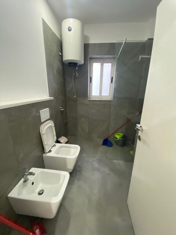 Apartament 2+1 per qira ne Astir !