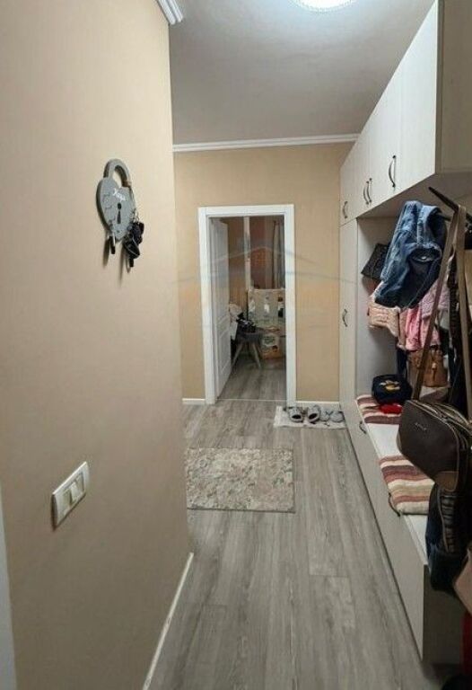 Shitet, Apartament 2+1+2, Liqeni i Thatë,Tiranë