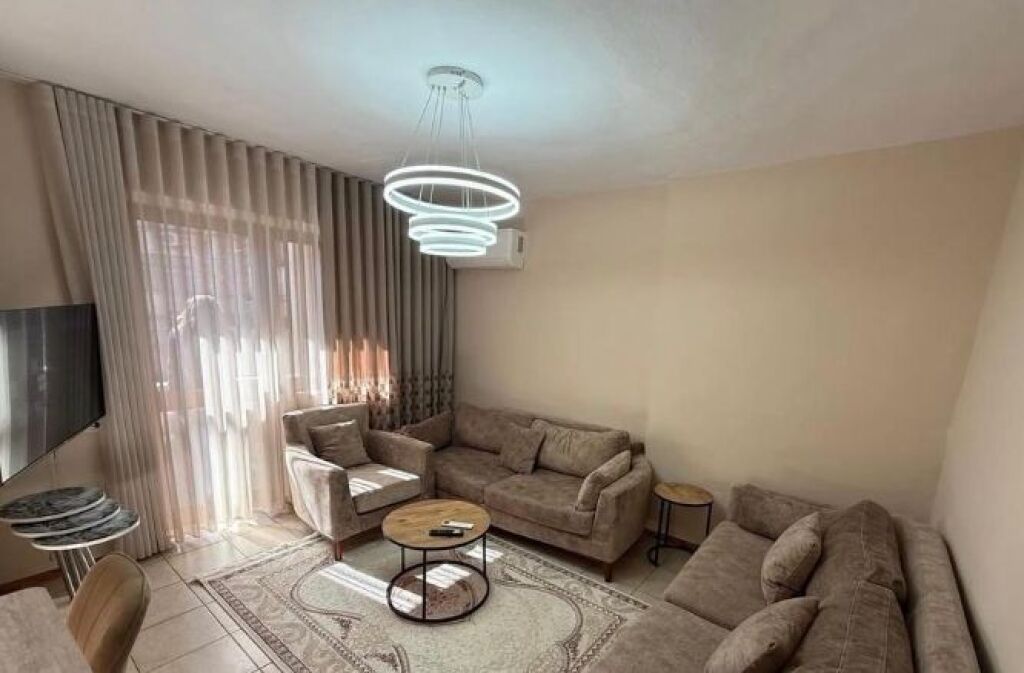 Apartament 1+1 me qera– i ndriçuar dhe funksional