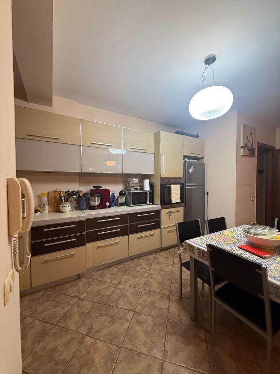 🏠FOR RENT Apartment 1+1 📍Willson Square 🏢9th floor, with elevator 💶Price: 60,000 Leke/Month