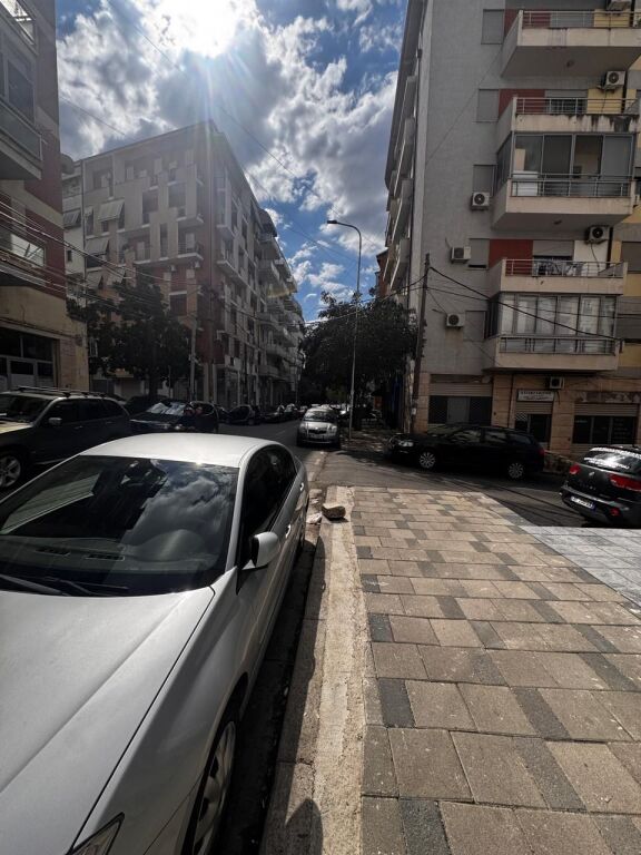 COMMERCIAL SPACE FOR RENT BY THE ROAD NEAR THE PROSECUTOR'S OFFICE OF TIRANA