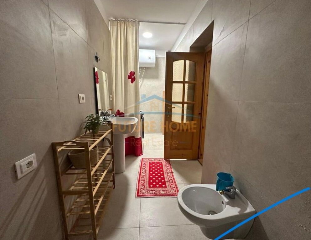 Affitto, Appartamento 1+1 Liceo Petro Nini.