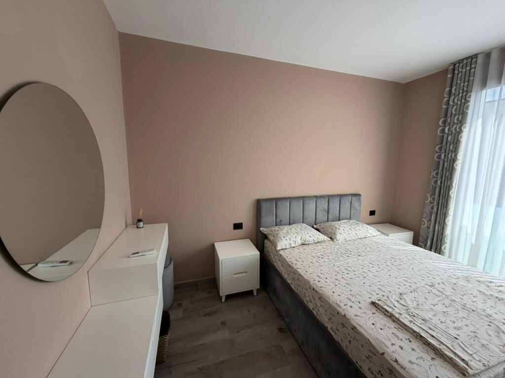 Apartament 1+1 + Parkim në Residence tek TEG