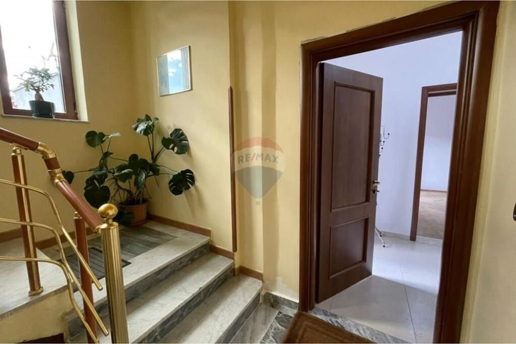 Office - For Rent - Blloku, Tirana