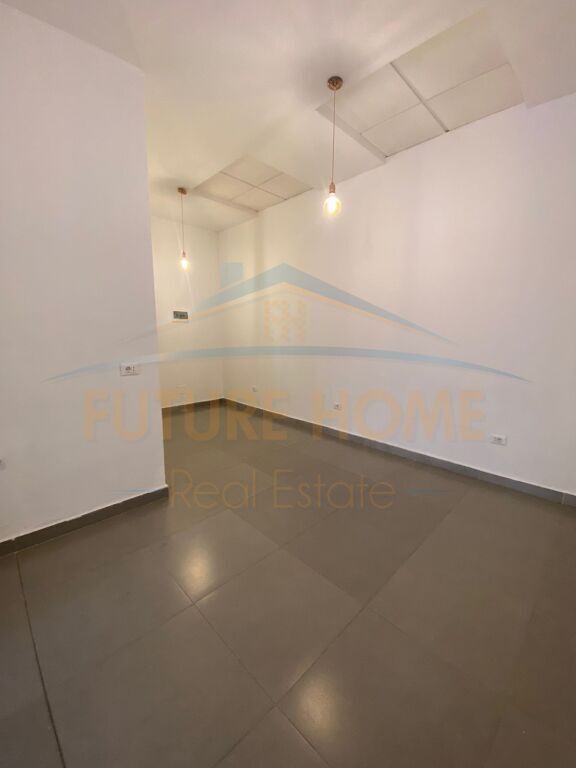 Qera, Ambient Biznesi, Selvia