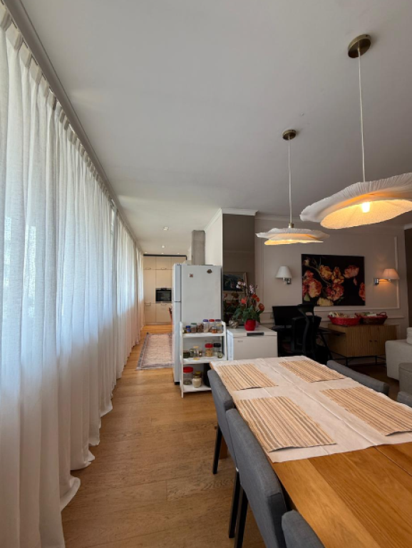 🏡 Apartament Premium 2+1+2 + Garderobë + Post Parkimi – Rruga e Elbasanit