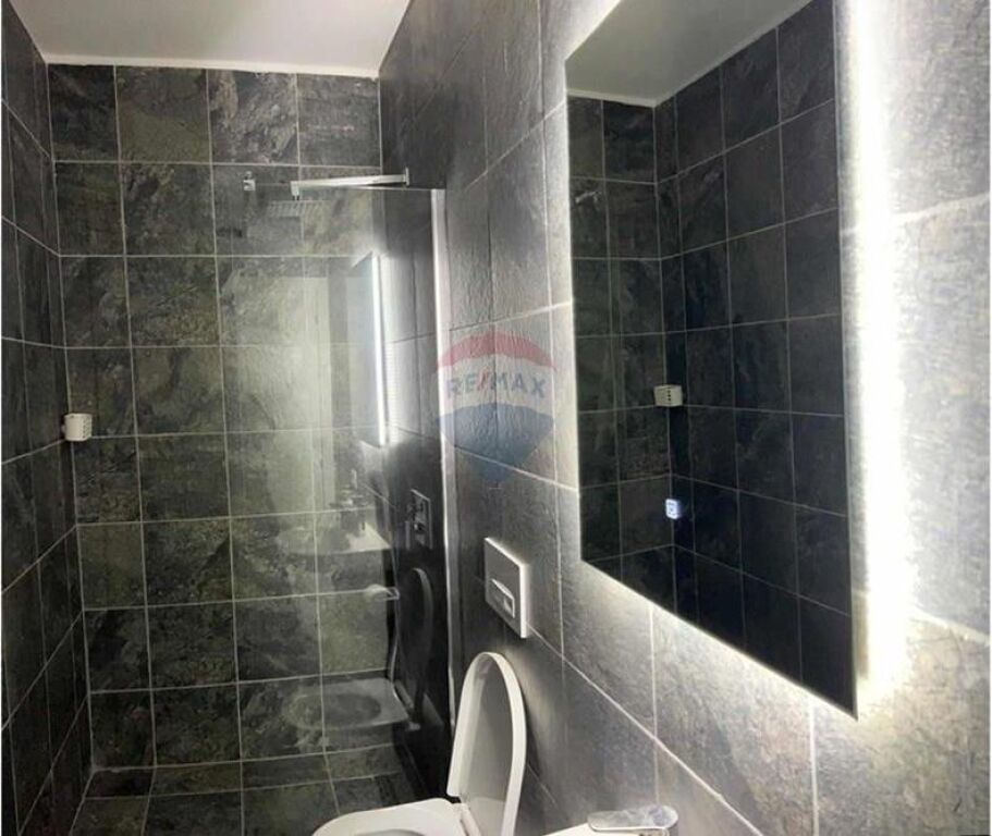 Apartament 2+1 per qira te Shkolla e Bashkuar!