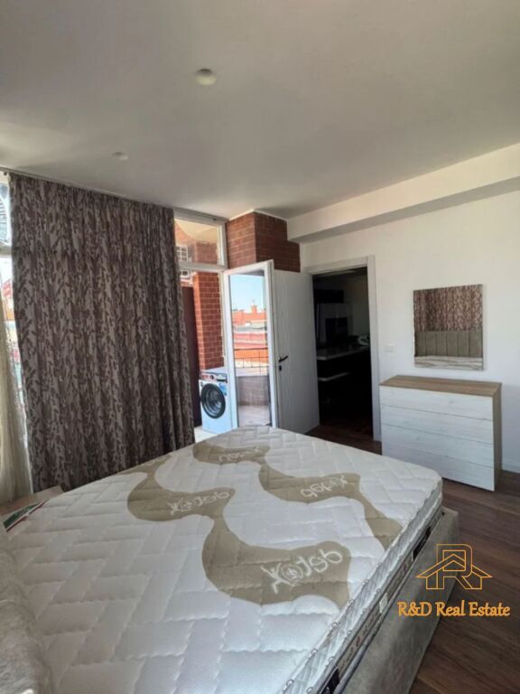 🏡 Jepet me qera apartament 1+1 – Kodra e Diellit (Rr. Rrapo Hekali)