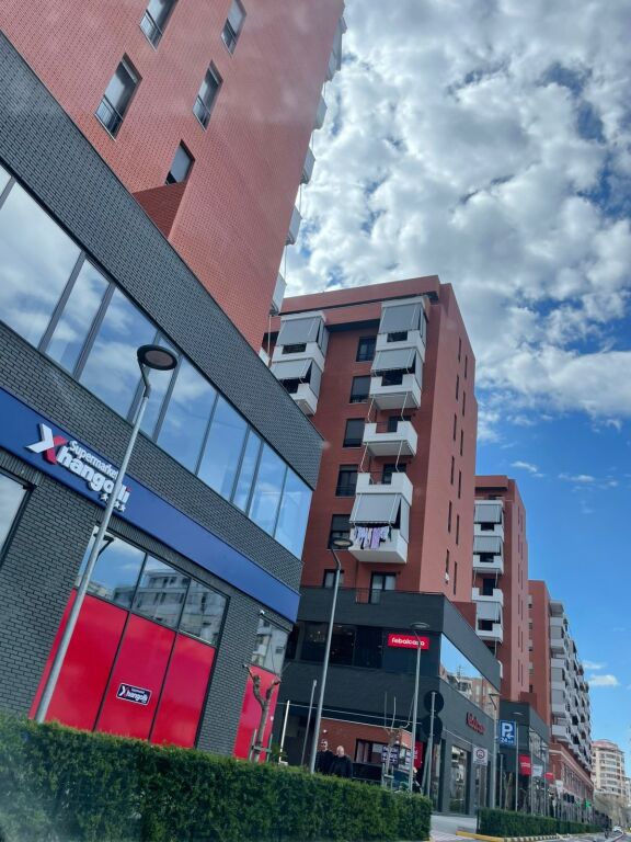 Apartament 2+1+2 shitje tek Kompleksi Delijorgji