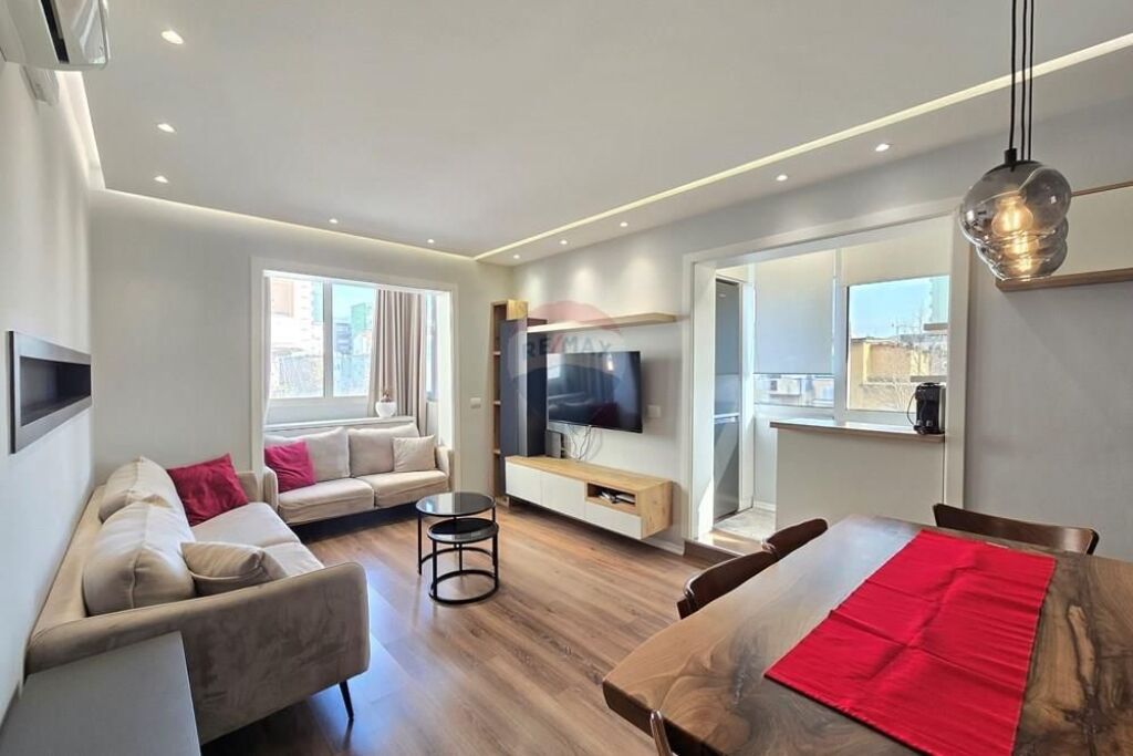 Apartament - Për Qira - Rruga Abdyl Frashëri, Tiranë