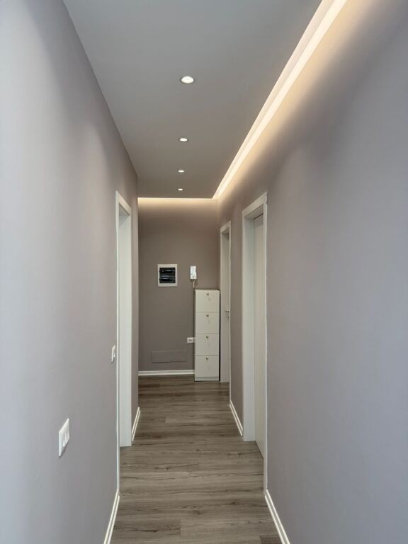 🏢Don Bosko, Residenza Trio Towers affitta appartamento 2+1+2, arredato. 87.000 Leke