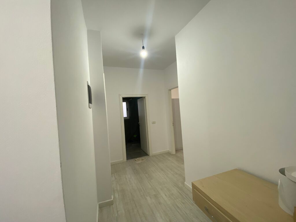 Apartament 2+1 per qira ne Astir !